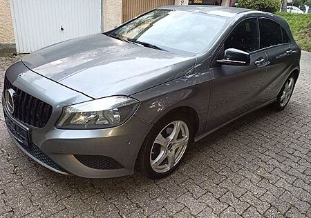 Mercedes-Benz A 180 2Style 2Style Euro 6