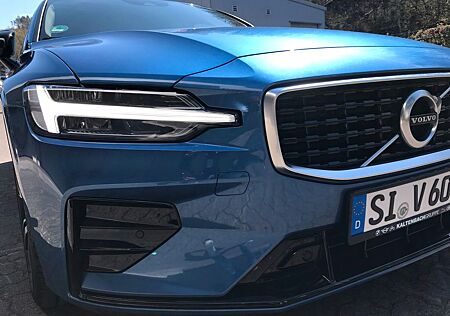 Volvo V60 T4 Geartronic R-Design, AHK