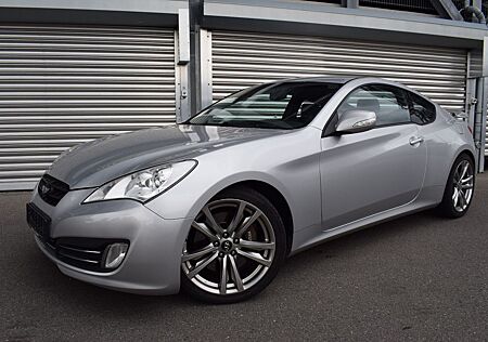 Hyundai Genesis Coupe 2,0 T wenig km/6-Gang/Keyless