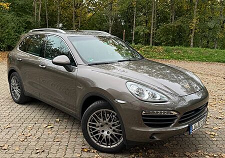 Porsche Cayenne S Hybrid S