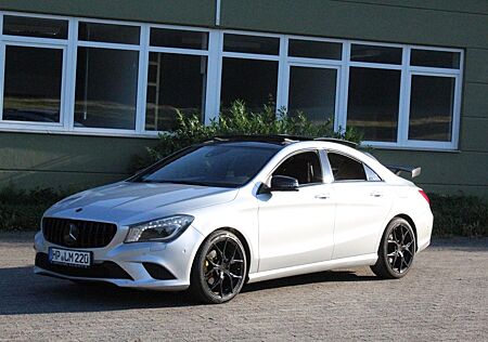 Mercedes-Benz CLA 220 CDI AMG Line