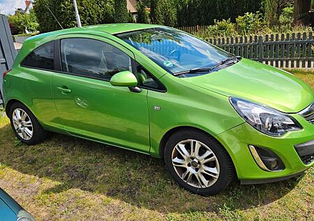 Opel Corsa D 1.2 Export oder Bastler