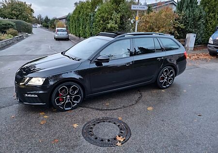 Skoda Octavia 2.0 TDI SCR DSG 4x4 RS Combi RS