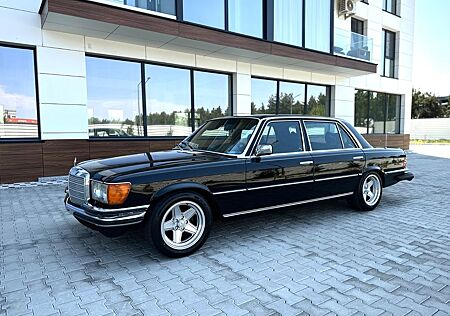 Mercedes-Benz 450 SEL 6.9 AMG