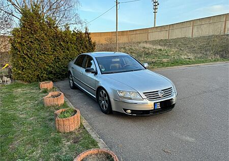 VW Phaeton Volkswagen 4.2 V8 4MOTION Tiptronic 5-Sitzer St...