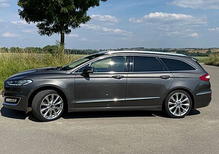 Ford Mondeo 2,0 TDCi Bi-Turbo Vignale Turn. Power...