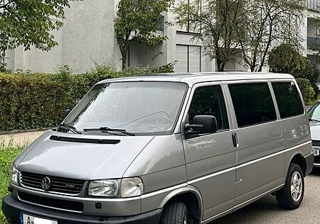 VW T4 Caravelle Volkswagen 2,5-l-Diesel TDI 75kW syncro la...