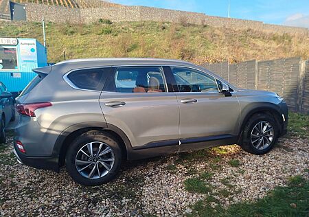 Hyundai Santa Fe Select 2WD 2,0*Navi*Temp.*PDC*7-Sitzer