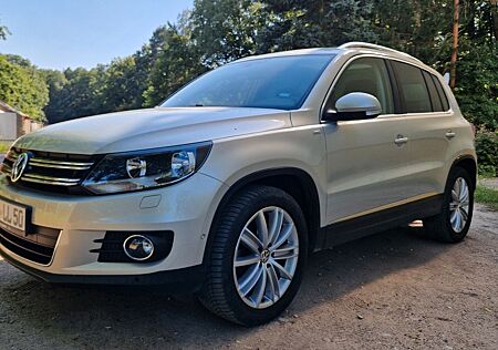VW Tiguan Volkswagen 2.0 TDI BlueMotion Tech Sport & Style,