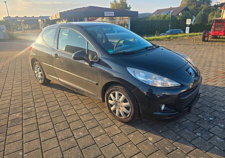Peugeot 207 Tendance 95 Top zustand 1Hand