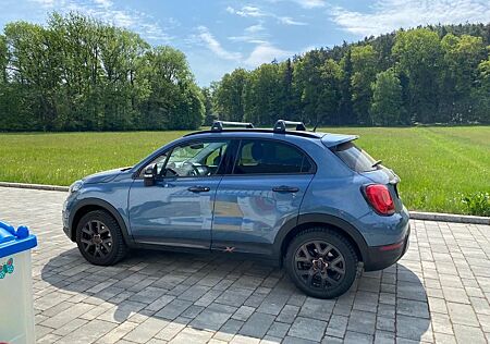 Fiat 500X mit Dachbox, Gepäckträgern, DAB, Sitzhzg.