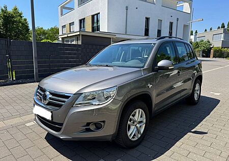 VW Tiguan Volkswagen 2.0 TDI*Panoramadach*Klima*TÜV Neu*TOP*1H