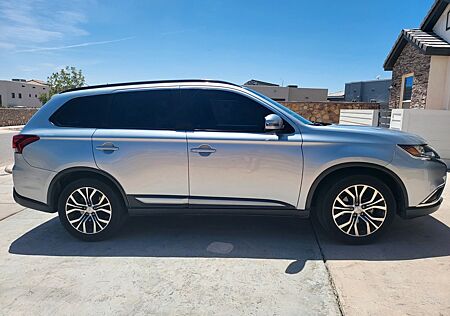 Mitsubishi Outlander 2.0 Benziner Plus ClearTec 4WD CVT...