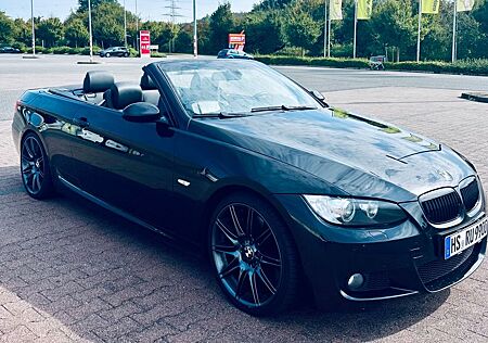 BMW 330d Cabrio E93 M Sportpaket Vollleder Navi PDC