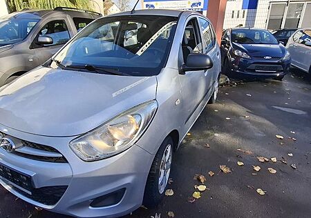Hyundai i10 gebraucht kaufen Hyundai i10 FIFA WM Edition*Servo*Garantie*Tüv neu*