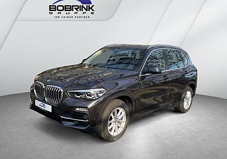 BMW X5 xDrive30d AHK Pano Navi HiFi Park-Ass. Sitzhz