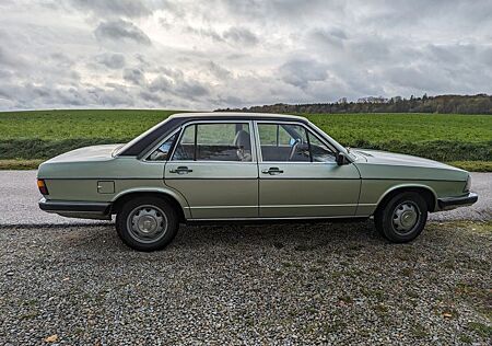 Audi 100