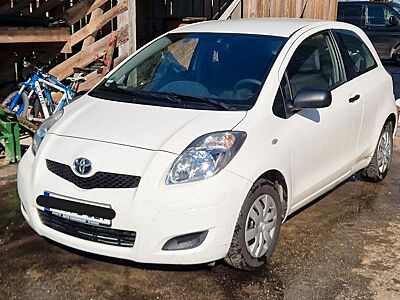 Toyota Yaris 1,0 - TÜV