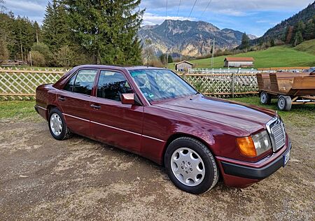 Mercedes-Benz 300 E, W124