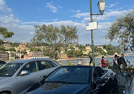 Mercedes-Benz E 250 Cabriolet BlueEFF. AVANTGARDE AV...
