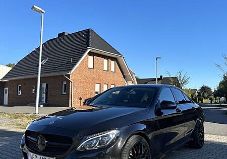 Mercedes-Benz 220