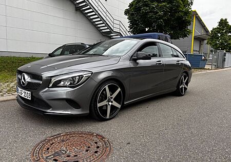Mercedes-Benz CLA 180 Shooting Brake -