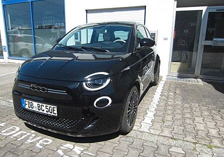 Fiat 500 La Prima by Bocelli Limousine 42 kWh