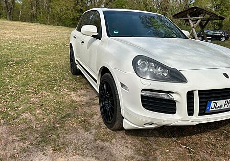 Porsche Cayenne GTS Design Edition 3 ...