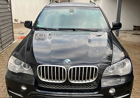 BMW X5 xDrive40d - 306PS Leder