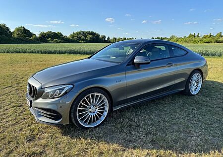 Mercedes-Benz C 300 AMG Line