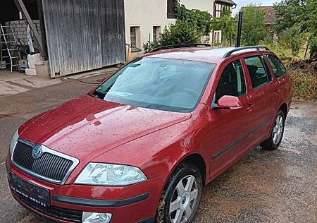Skoda Octavia Combi 2.0 TDI DSG Automatik