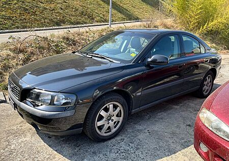 Volvo S60 2.4 T AWD KLIMA SITZHEIZUNG