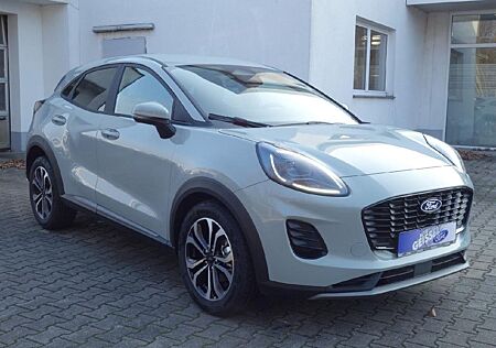 Ford Puma Titanium 5J. Garantie KLIMA NAVI Winterp. L