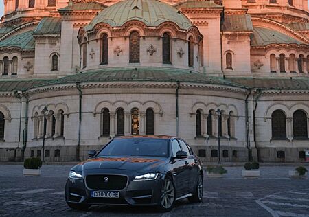Jaguar XF 35t 340PS R-Sport Automatik R-Sport