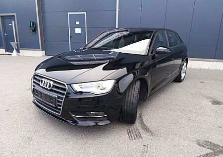Audi A3 2.0 TDI S tronic Ambiente Ambiente
