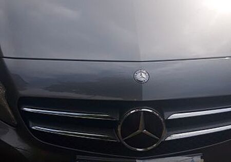 Mercedes-Benz A 180 -