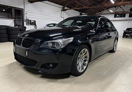 BMW 523i A -