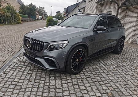 Mercedes-Benz GLC 63 AMG GLC 63s AMG Top Zustand !!!