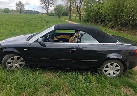 Audi A4 1.8 T Cabrio - Benzin/Automatik, tüv 7/26