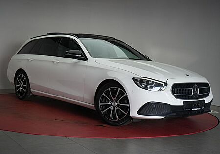 Mercedes-Benz E 220 d T 9G-Tronic Navi/Leder/Distronic/Pano/La