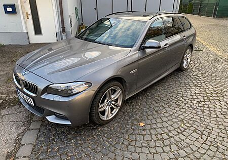 BMW 535d xDrive Touring A -