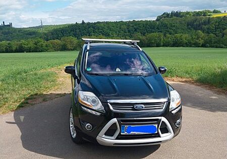 Ford Kuga 2,5 4x4 Titanium 5-tronic Titanium