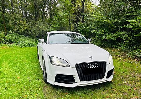 Audi TT Coupe 2.0 TDI S tronic quattro -