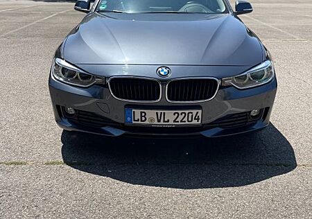 BMW 320d -