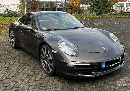 Porsche 991 Carrera Coupé HU / INSP. NEU