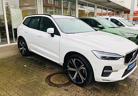 Volvo XC 60 XC60 B5 AWD Core Mild-Hybrid AHZ- Kamera 21"