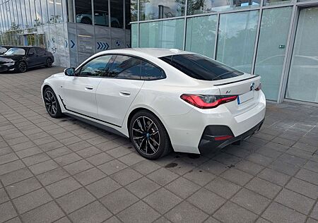 BMW i4 eDrive40 M Sportpaket - Garantie bis 01/2029