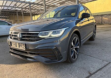 VW Tiguan Volkswagen R-Line 4Motion / 194