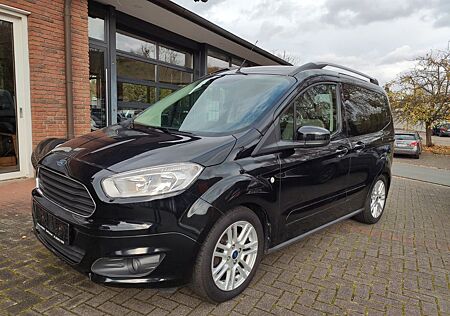 Ford Tourneo Courier Titanium 1. Hand