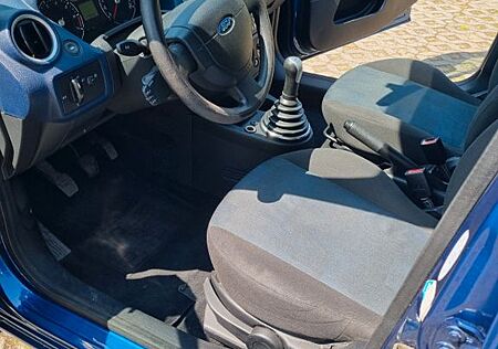 Ford Fiesta 1.3 51 kW Ambiente Ambiente